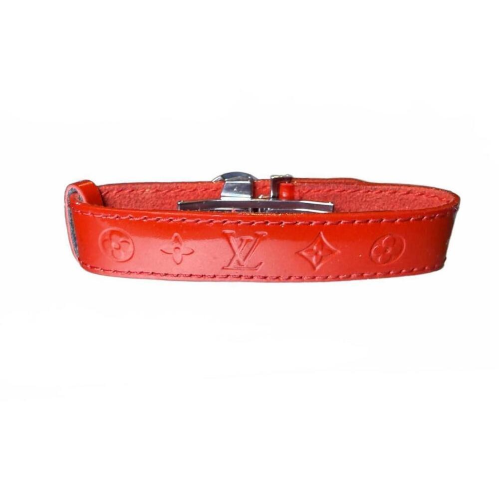Louis Vuitton Red Leather Vernis Bracelet with Silver Flower Clasp - Picture 2 of 4